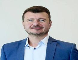 العميل Mikhail Charniuaski