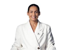 Agent Fiona Elliott