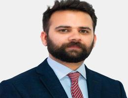 العميل Amir Aziz ul Haq
