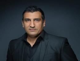 العميل Yasir Ijaz