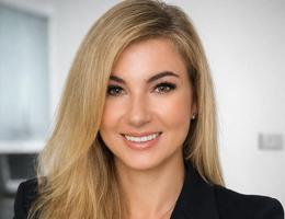 Agent Kat Mclaughlin