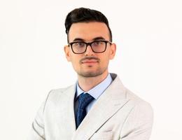 Agent Fabian Llapri