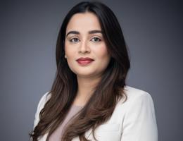 العميل Akansha Siyan