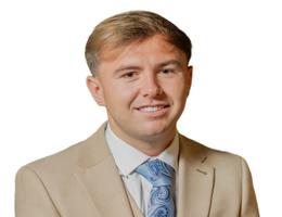 العميل Kieran Satchell