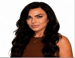 العميل Emilia Parmar