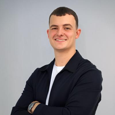 العميل Rob Clarke