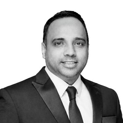 العميل Neville Dias