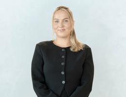 العميل Charlotte Pinnell