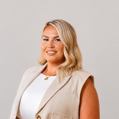 Agent Nikki Calder