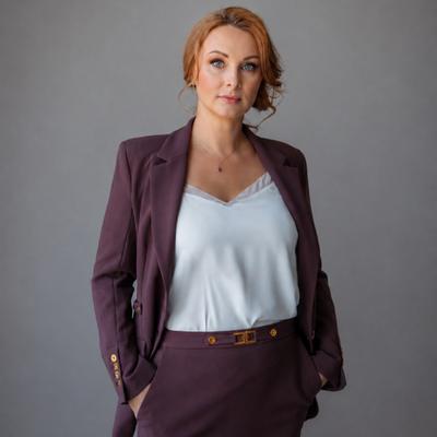 Agent Oksana Frolova