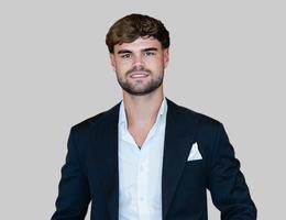 العميل Luke Boardman