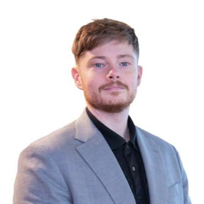 العميل Luke Chambers