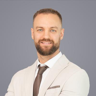 Agent Milos Stajcic