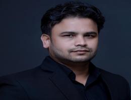 العميل Umair Akber