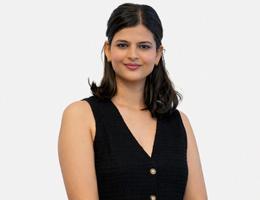 Agent Palak Jain