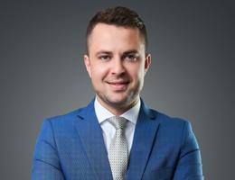 العميل Volodymyr Yankovskyi