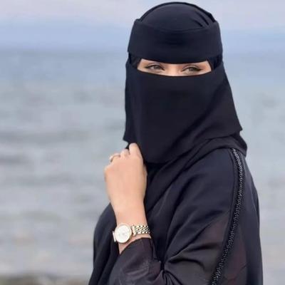 العميل LARAIB HILAL