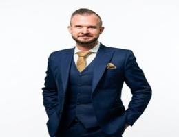 العميل Miklos Richard Nagy