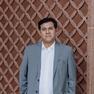 العميل Aditya Naik