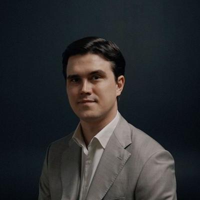 العميل George Mokhov