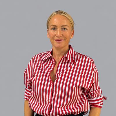العميل Laura Flemming