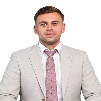 العميل Declan Younger