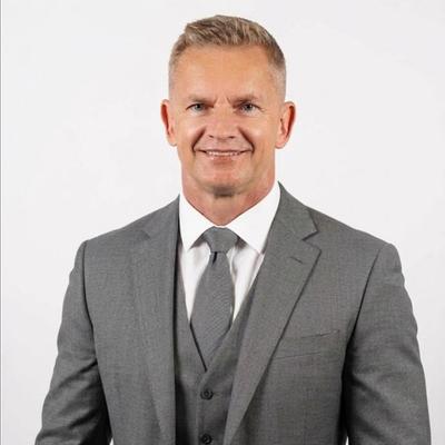 Agent Valdas Uktveris