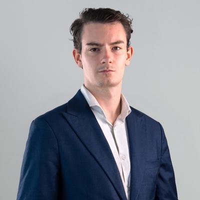 العميل Aaron Meade O'Hanlon