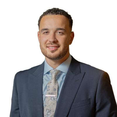 العميل Lucas Barrett