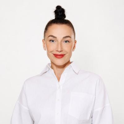 Agent Iana  Sadokhina