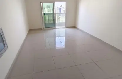 شقة - 3 غرف نوم - 3 حمامات للايجار في شارع التعاون الجديد - التعاون - الشارقة