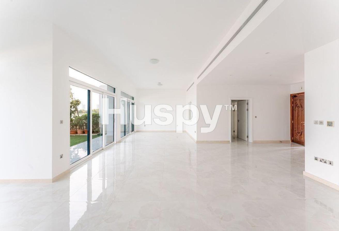 Private Beach | Ready to Move | 3 Floor Villa photo 4
