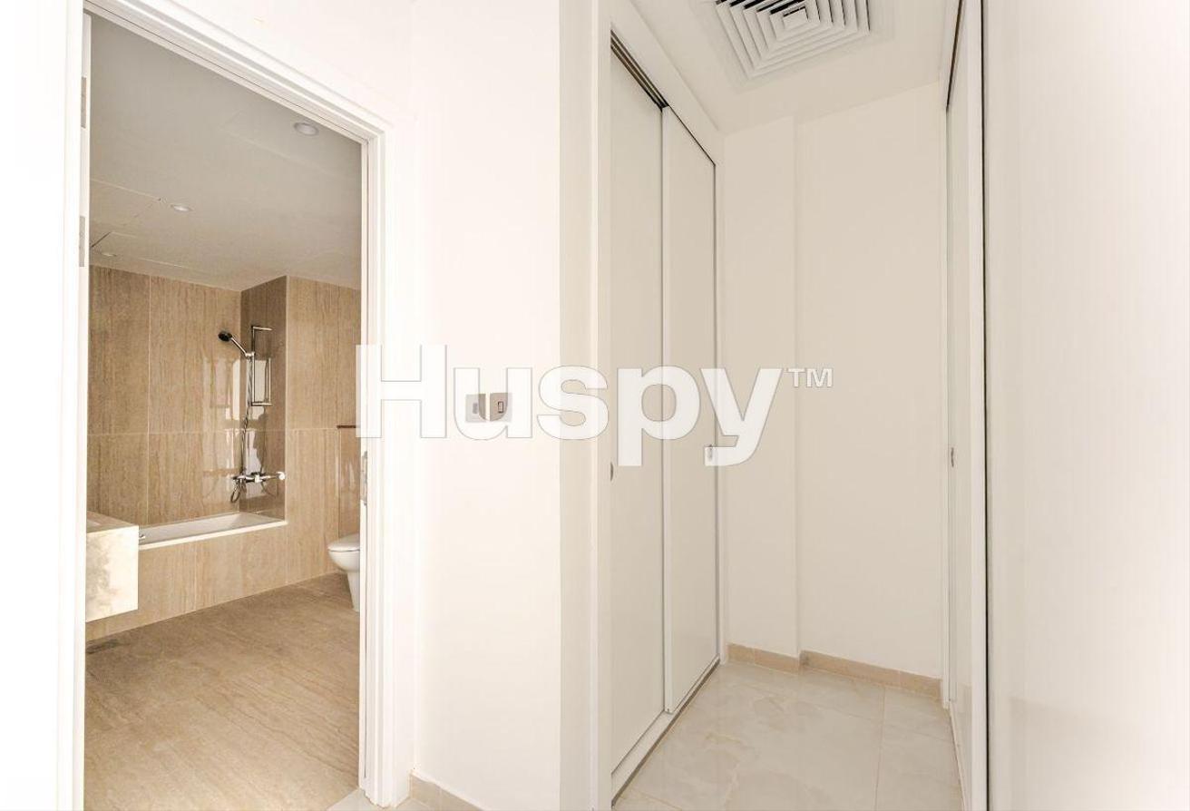 Private Beach | Ready to Move | 3 Floor Villa photo 15