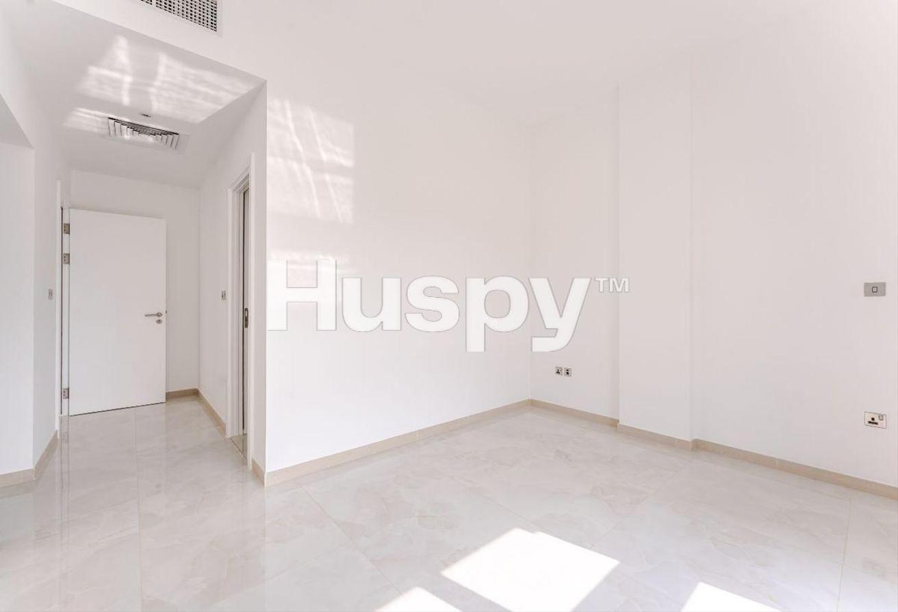 Private Beach | Ready to Move | 3 Floor Villa photo 16
