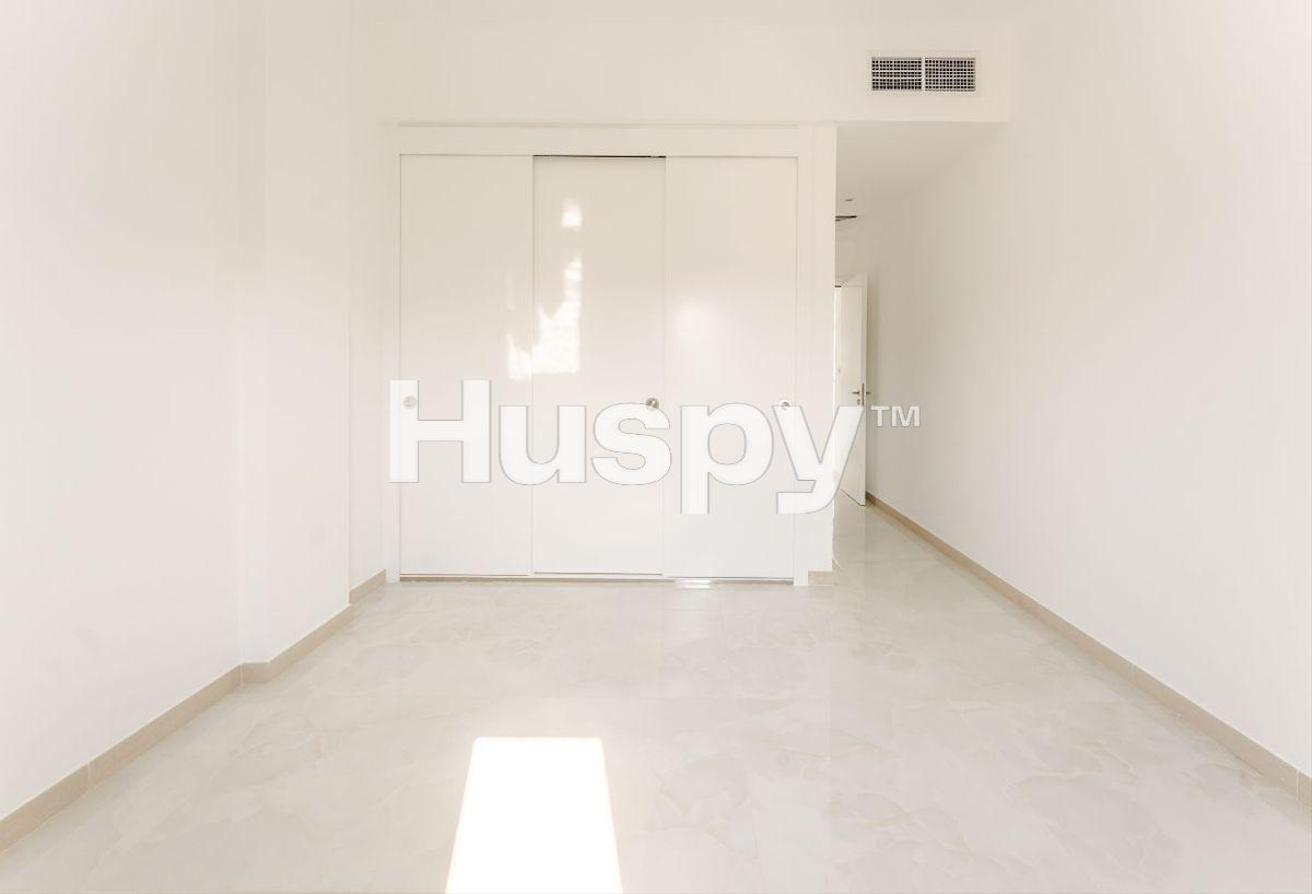 Private Beach | Ready to Move | 3 Floor Villa photo 17