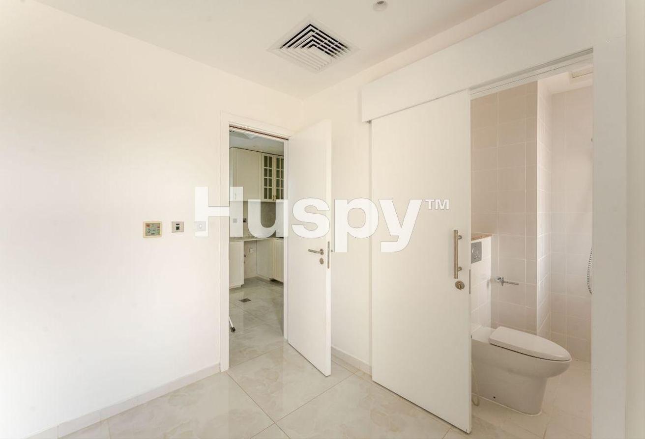 Private Beach | Ready to Move | 3 Floor Villa photo 11