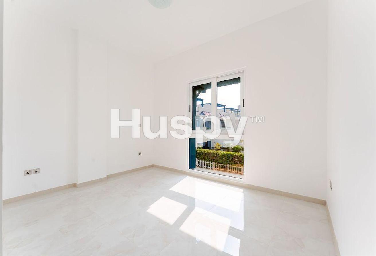 Private Beach | Ready to Move | 3 Floor Villa photo 9