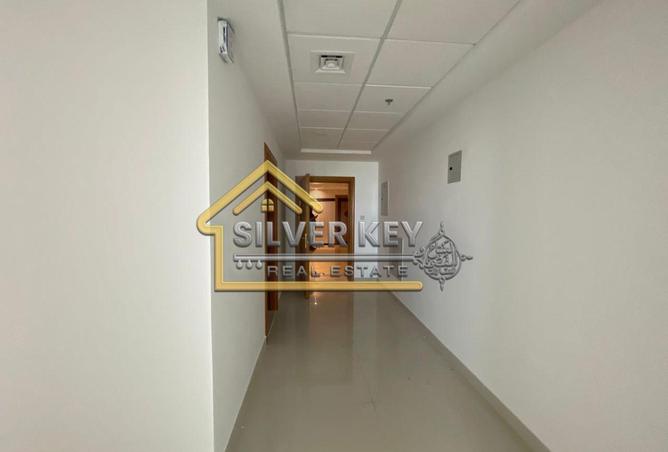 72314011 - Property Image 2