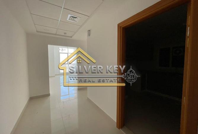 72314011 - Property Image 3