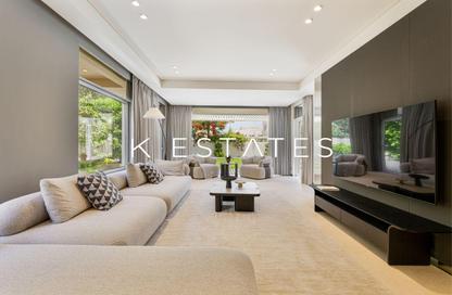 Villa - 4 Bedrooms - 6 Bathrooms for sale in Meadows 5 - Meadows - Dubai