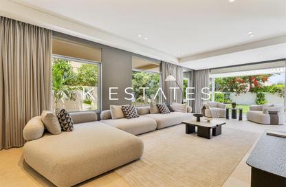 Villa - 4 Bedrooms - 6 Bathrooms for sale in Meadows 5 - Meadows - Dubai