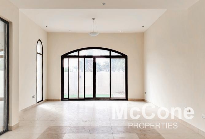 141900888 - Property Image 3