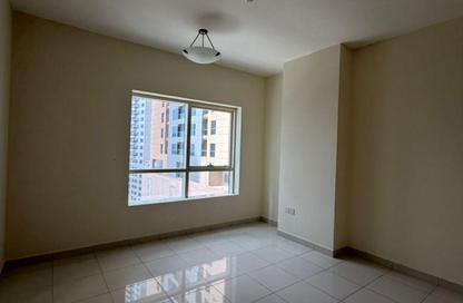 Apartment - 3 Bedrooms - 4 Bathrooms for rent in Al Khan Corniche - Al Khan - Sharjah