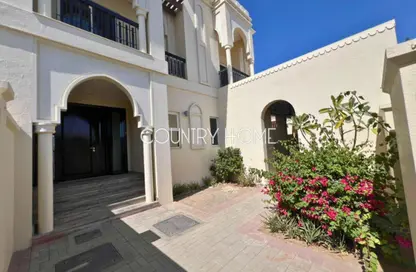 Villa - 5 Bedrooms - 6 Bathrooms for rent in Umm Suqeim 1 Villas - Umm Suqeim 1 - Umm Suqeim - Dubai