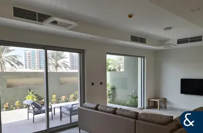 فيلا - 4 غرف نوم - 4 حمامات للايجار في تلال الفرجان - المرحلة الأولى - الفرجان - دبي