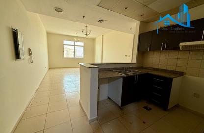 Apartment - 1 - 2 for rent in Farah Tower 1 - Queue Point - Liwan - Dubai