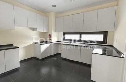 Villa - 3 - 4 for rent in Richmond - Damac Hills - Dubai
