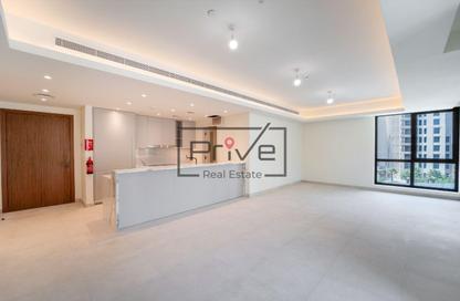 Apartment - 3 - 4 for rent in Lamaa Building 2 - Lamaa - Madinat Jumeirah Living - Umm Suqeim 3 - Umm Suqeim - Dubai