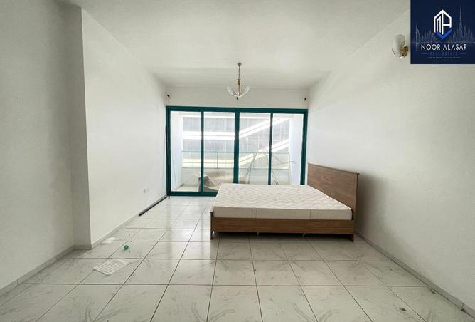 Upgraded 1 BR Apartment on Sheikh Zayed Road photo 3