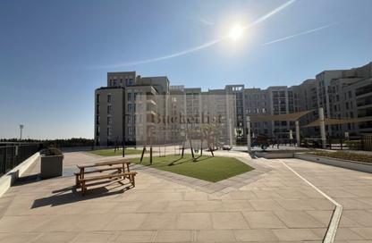 Apartment - Studio - 1 for rent in Hayat Boulevard 2B - Hayat Boulevard 2 - Hayat Boulevard - Town Square - Dubai